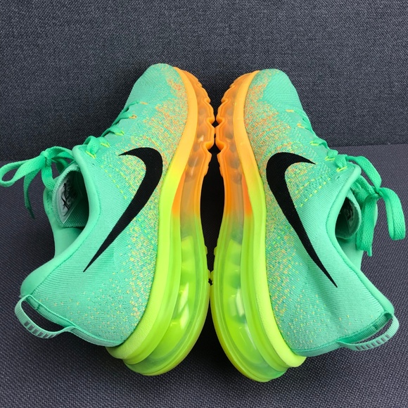 Nike Flyknit Max 360 Crimson 620469-300 SZ 10.5 - Picture 6 of 7